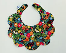 Load image into Gallery viewer, Scalloped Floral Bibs