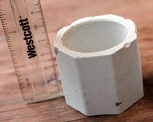Load image into Gallery viewer, Mini Concrete Planter Set of 3, Octagonal