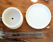 Load image into Gallery viewer, Small Round Concrete Planter with Base