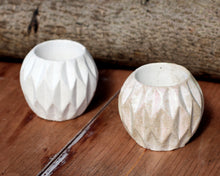 Load image into Gallery viewer, Diamond Design Mini Planter / Pot