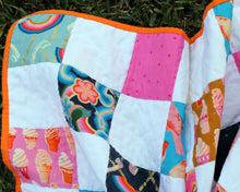 Load image into Gallery viewer, Retro Modern Girls Patchwork Quilt