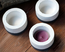Load image into Gallery viewer, 3 Paint Dipped Round Mini Concrete Planters
