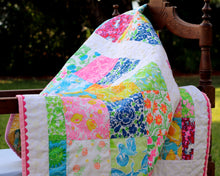 Load image into Gallery viewer, Lilly Pulitzer Print Small Quilt
