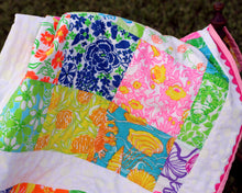 Load image into Gallery viewer, Lilly Pulitzer Print Small Quilt