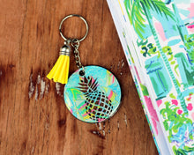 Load image into Gallery viewer, Tropical Round Key Chains
