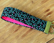 Load image into Gallery viewer, Modern Floral Wristlet Key Fobs