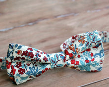 Load image into Gallery viewer, Men's Liberty of London Winter Flower Show Wisley Cotton Bow Tie