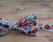 Load image into Gallery viewer, Men's Liberty of London Winter Flower Show Arley Gardens Cotton Bow Tie