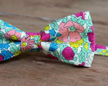 Load image into Gallery viewer, Men's Liberty of London High Summer Flower Show Cosmos Bloom Cotton Bow Tie