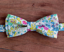 Load image into Gallery viewer, Men's Liberty of London High Summer Flower Show Cosmos Bloom Cotton Bow Tie