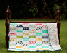 Load image into Gallery viewer, Color Block Baby Girls Quilt