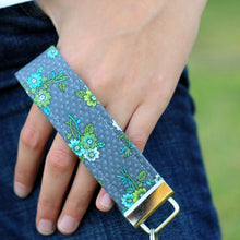 Load image into Gallery viewer, Floral Wristlet Key Fob