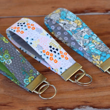 Load image into Gallery viewer, Floral Wristlet Key Fob

