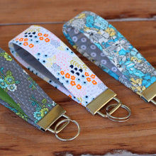 Load image into Gallery viewer, Floral Wristlet Key Fob