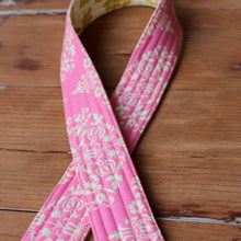 Load image into Gallery viewer, Floral Damask Camera Strap