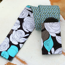 Load image into Gallery viewer, Floral Reversible Camera Strap Cover
