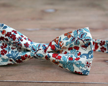 Load image into Gallery viewer, Men&#39;s Liberty of London Winter Flower Show Wisley Cotton Bow Tie
